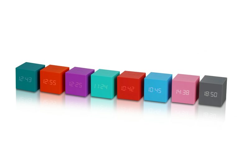 Gravity Cube Click Clock