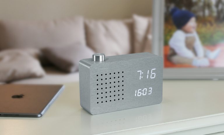 Radio Click Clock